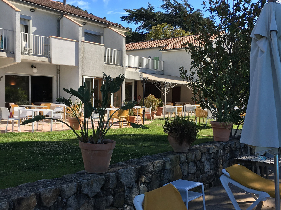 Logis Hôtel le Chêne Vert主图