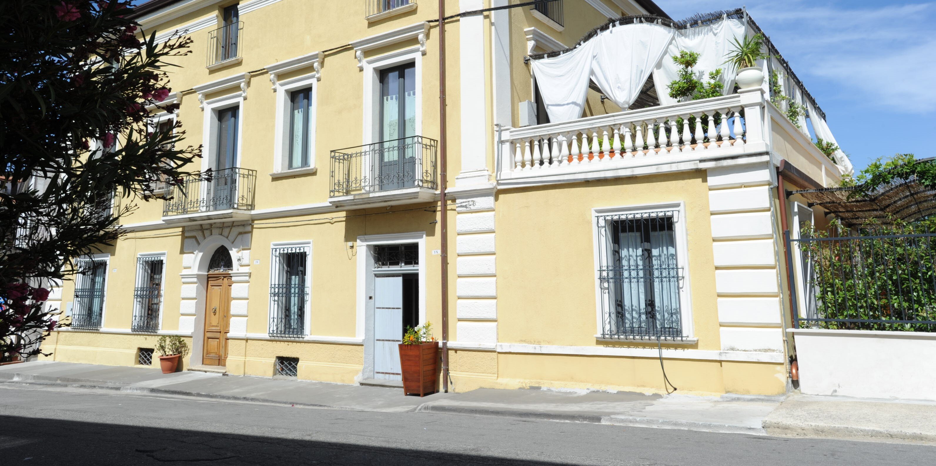 B & B Palazzo Scura-官方