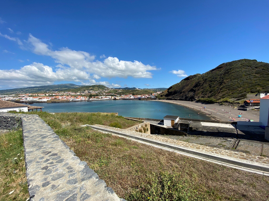 Praia do Porto Pim景点图片