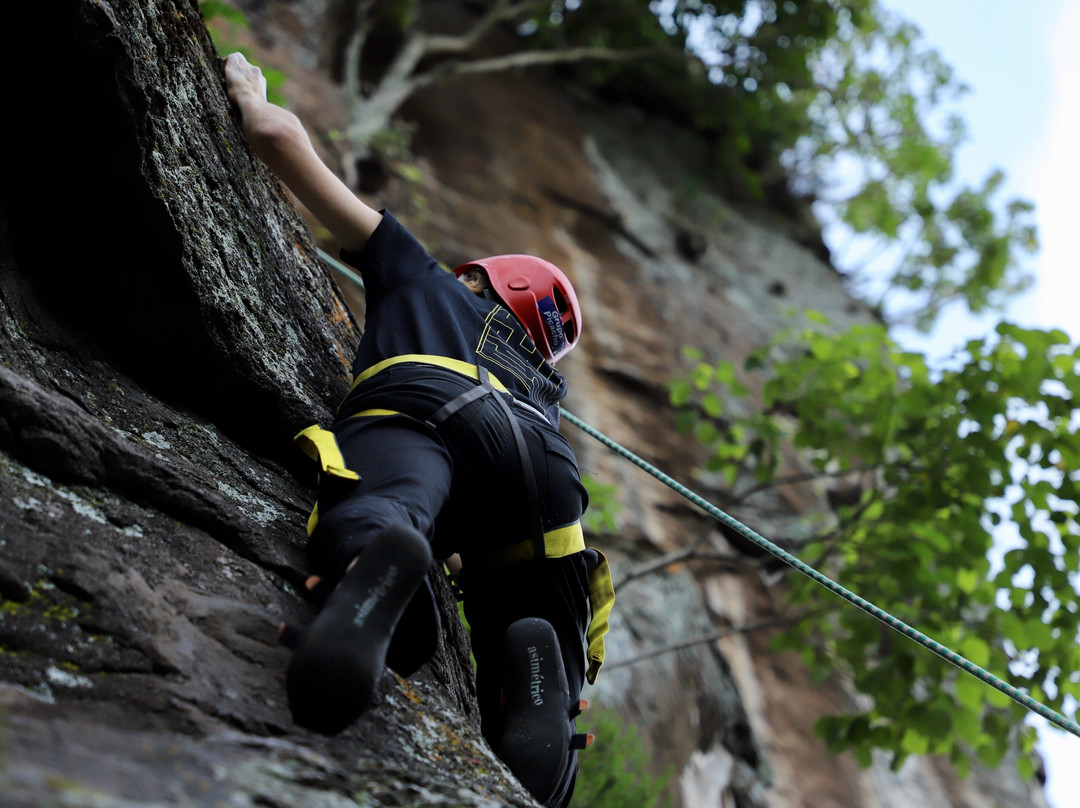 Bravos Climbing-巴耶－德布拉沃必去景点