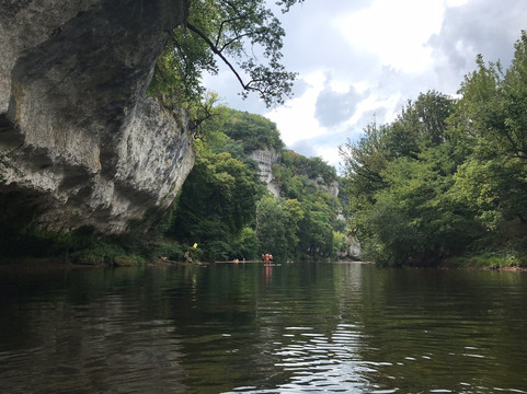 Canoe APA St. Leon sur Vezere-Saint-Leon-sur-Vezere必去景点