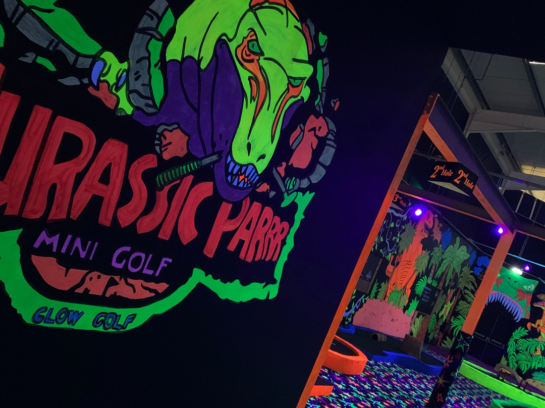 Jurassic Par Mini-Golf Limerick景点图片