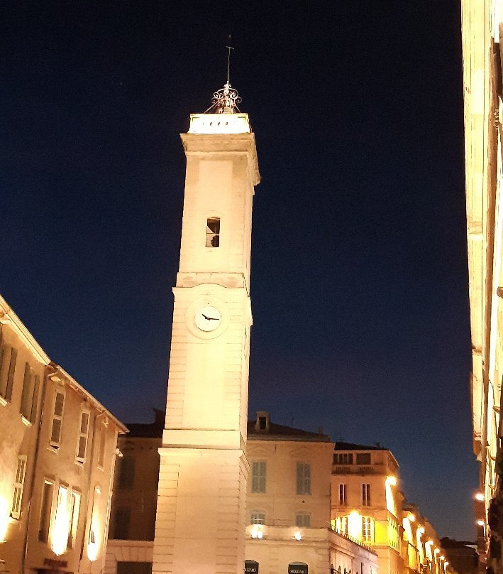 Place de l'Horloge-尼姆必去景点