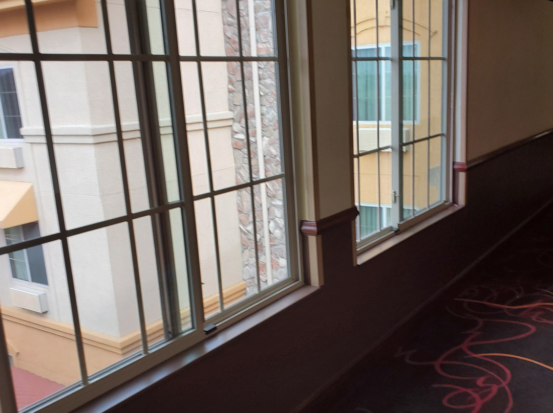 La Quinta Inn & Suites by Wyndham Olathe主图