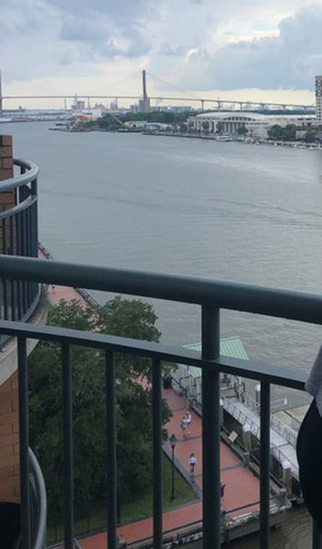 萨凡纳河畔万豪酒店主图