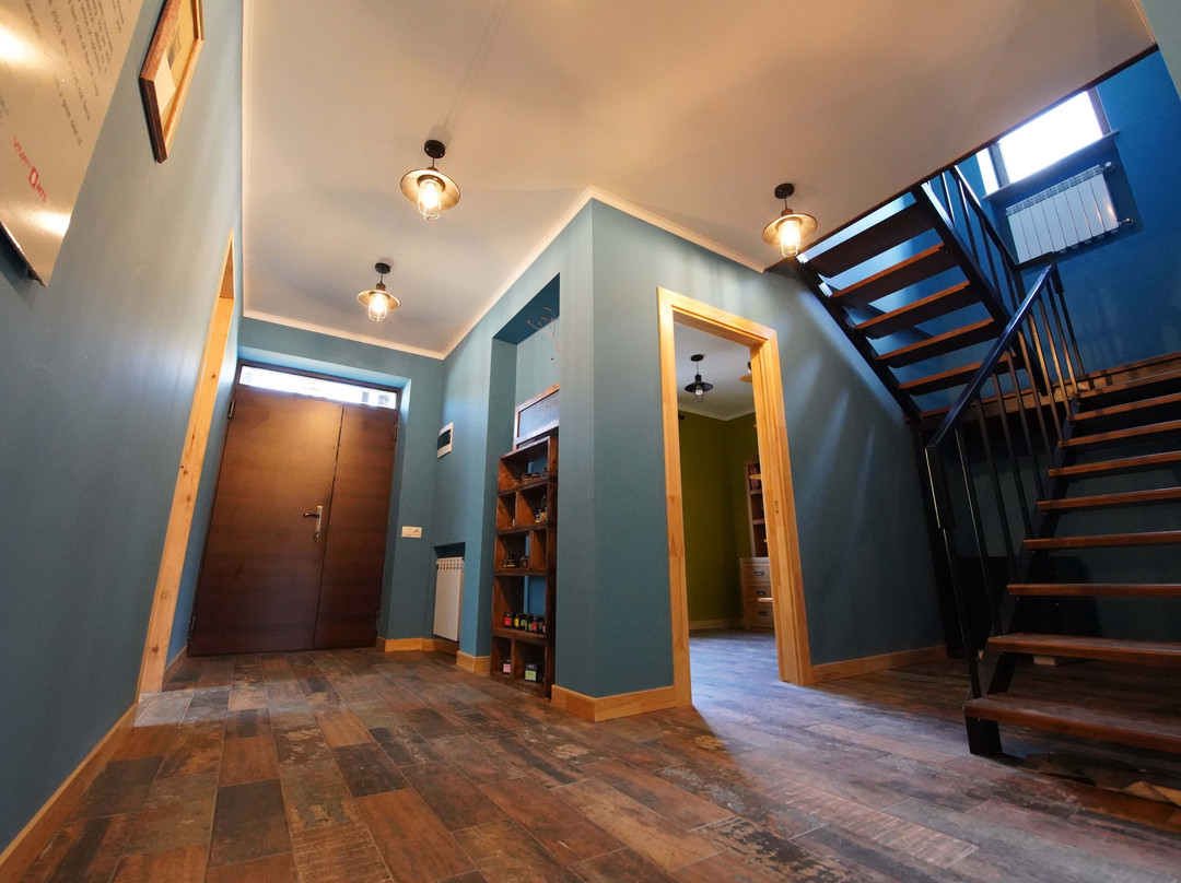 Gnishik Visitor Center主图