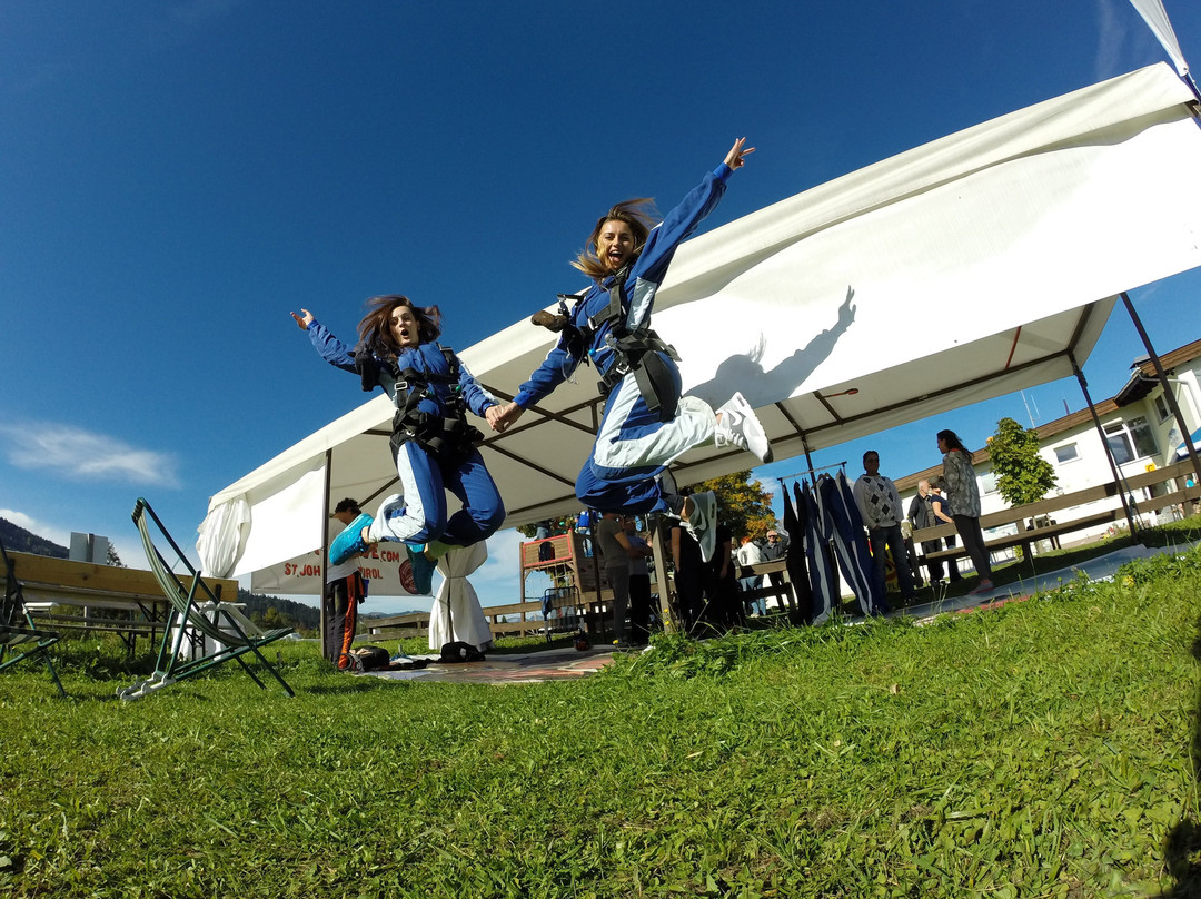 Bestskydive Tirol Tandemskydive St Johann Tirol-圣约翰堤候必去景点