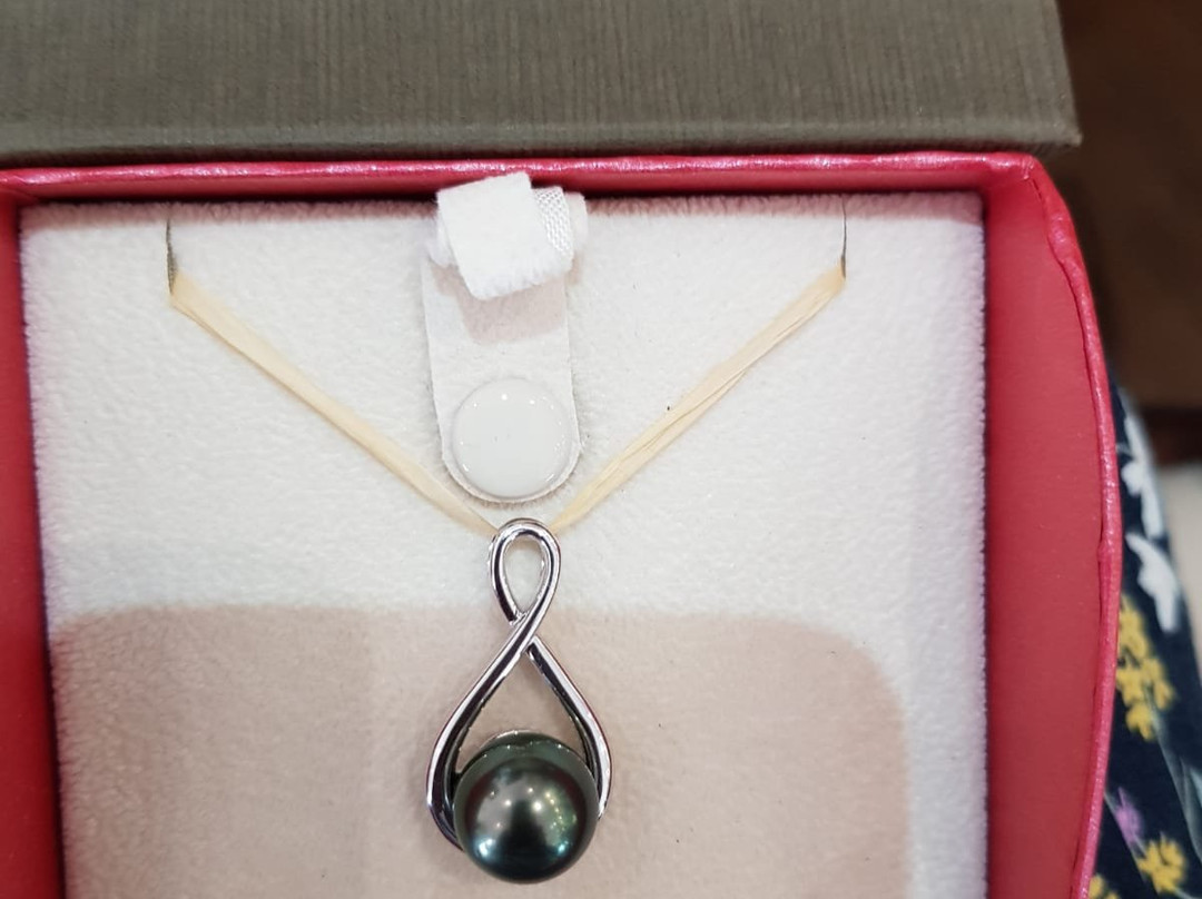 Tahia Exquisite Tahitian Pearls -Bora Bora-波拉波拉岛必去景点