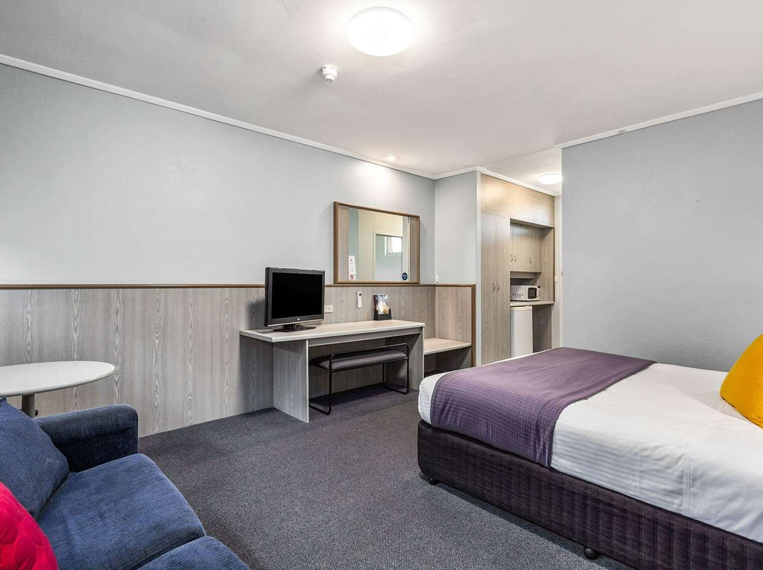 安扎克高速公路康福特茵酒店主图