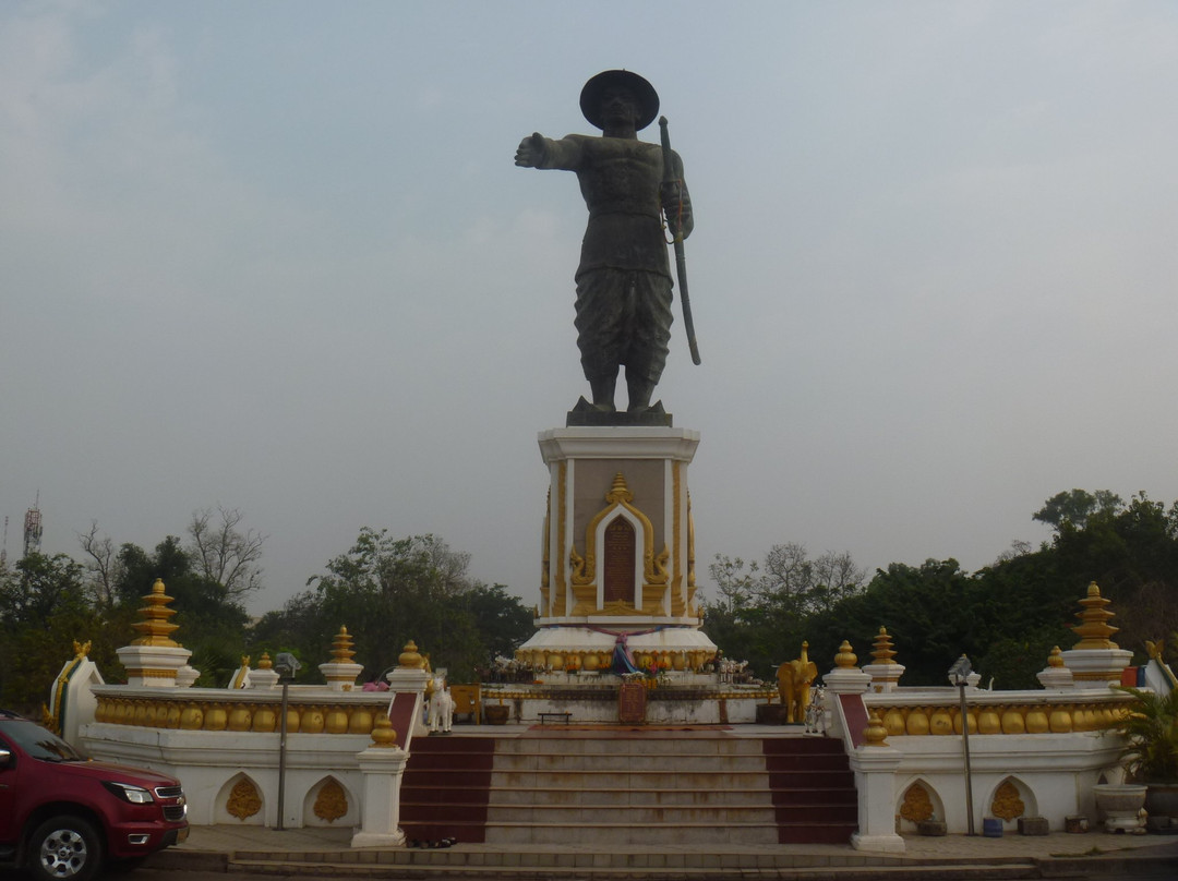 King Anouvong Statue景点图片