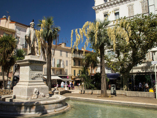 Statue de Lord Brougham-戛纳必去景点
