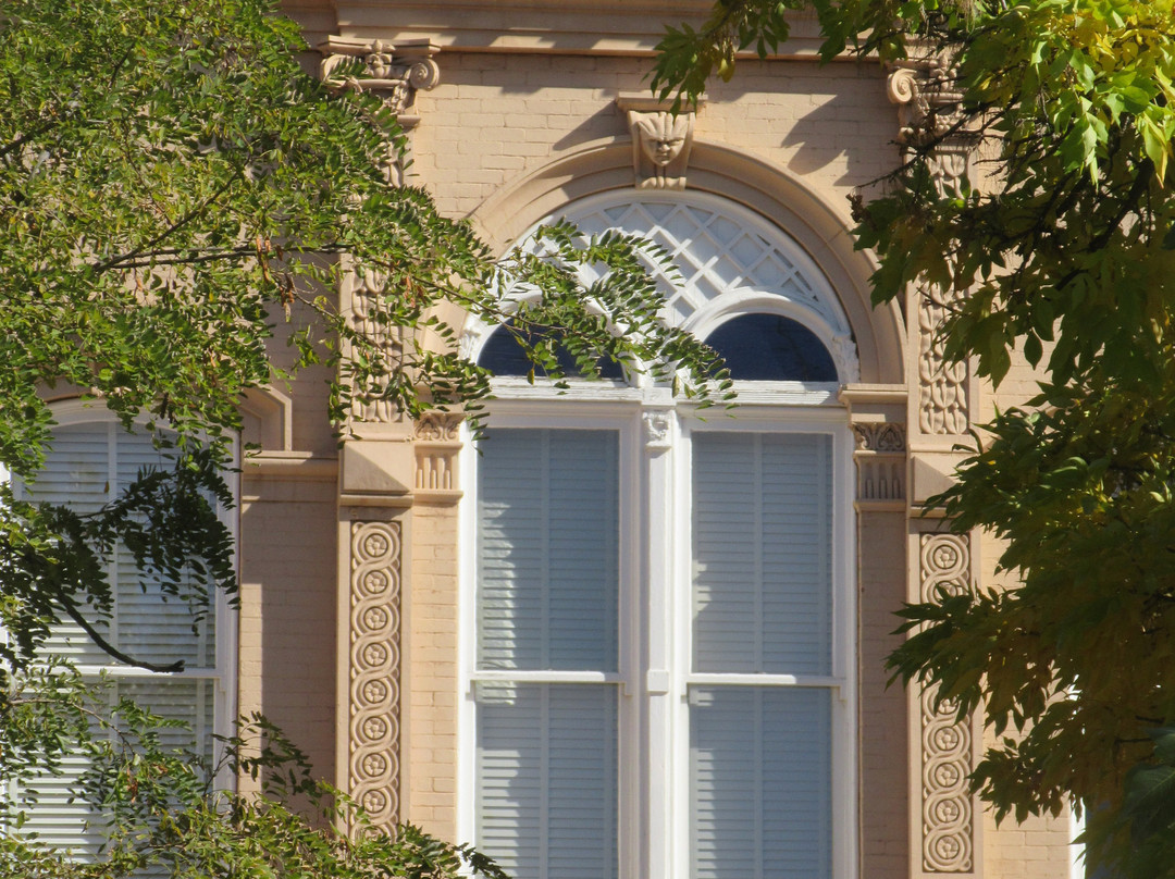 Enchantment Equitreks-Edgewood必去景点