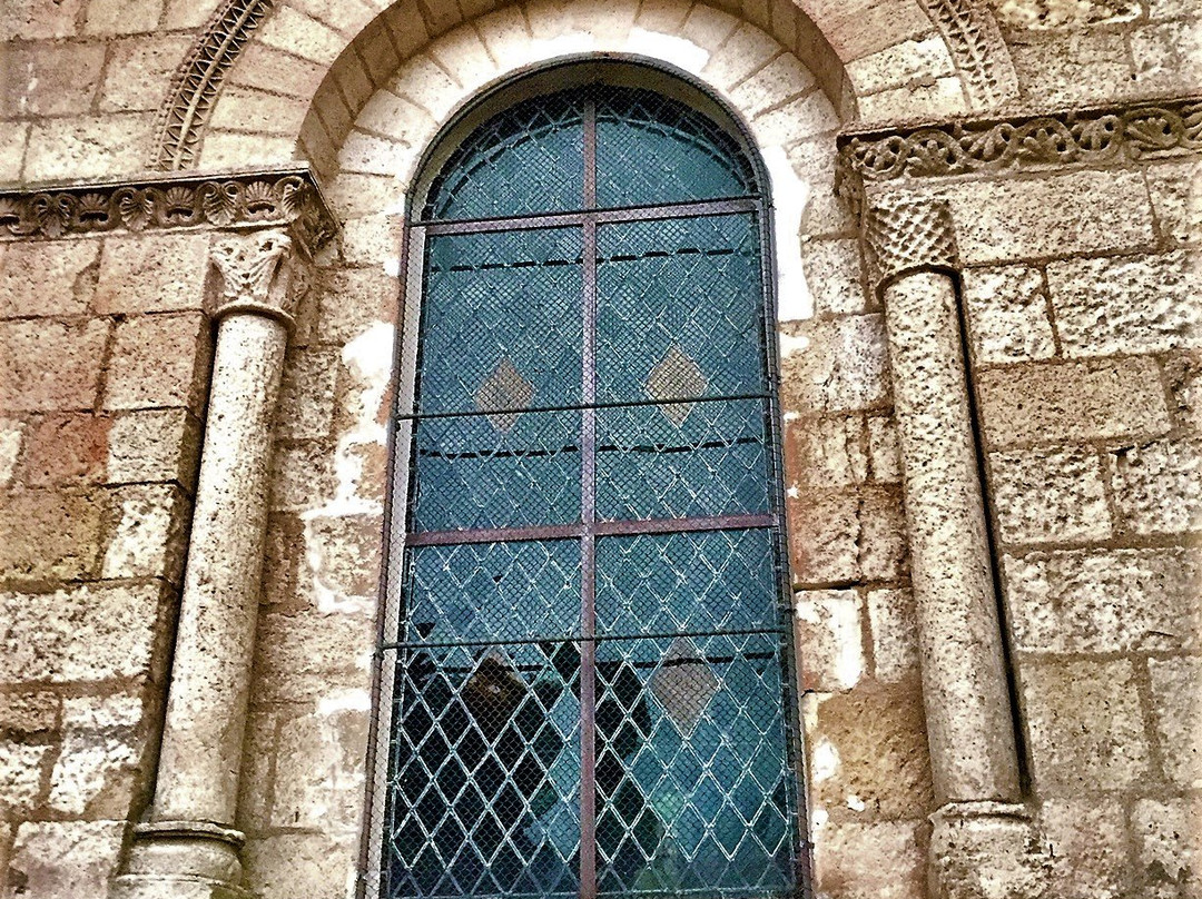 Eglise Saint-Pierre aux Liens-Bonneuil-Matours必去景点