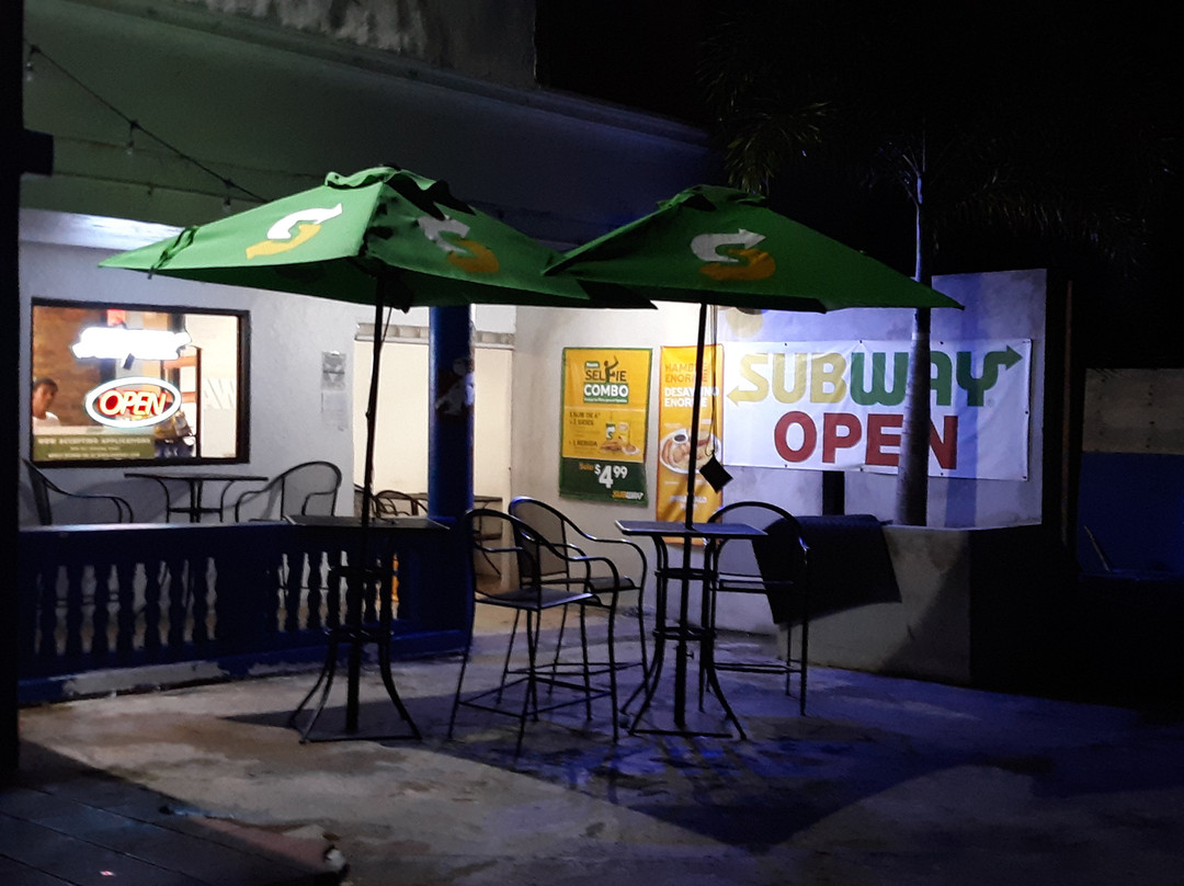 Isabel Segunda-维切克岛必去景点