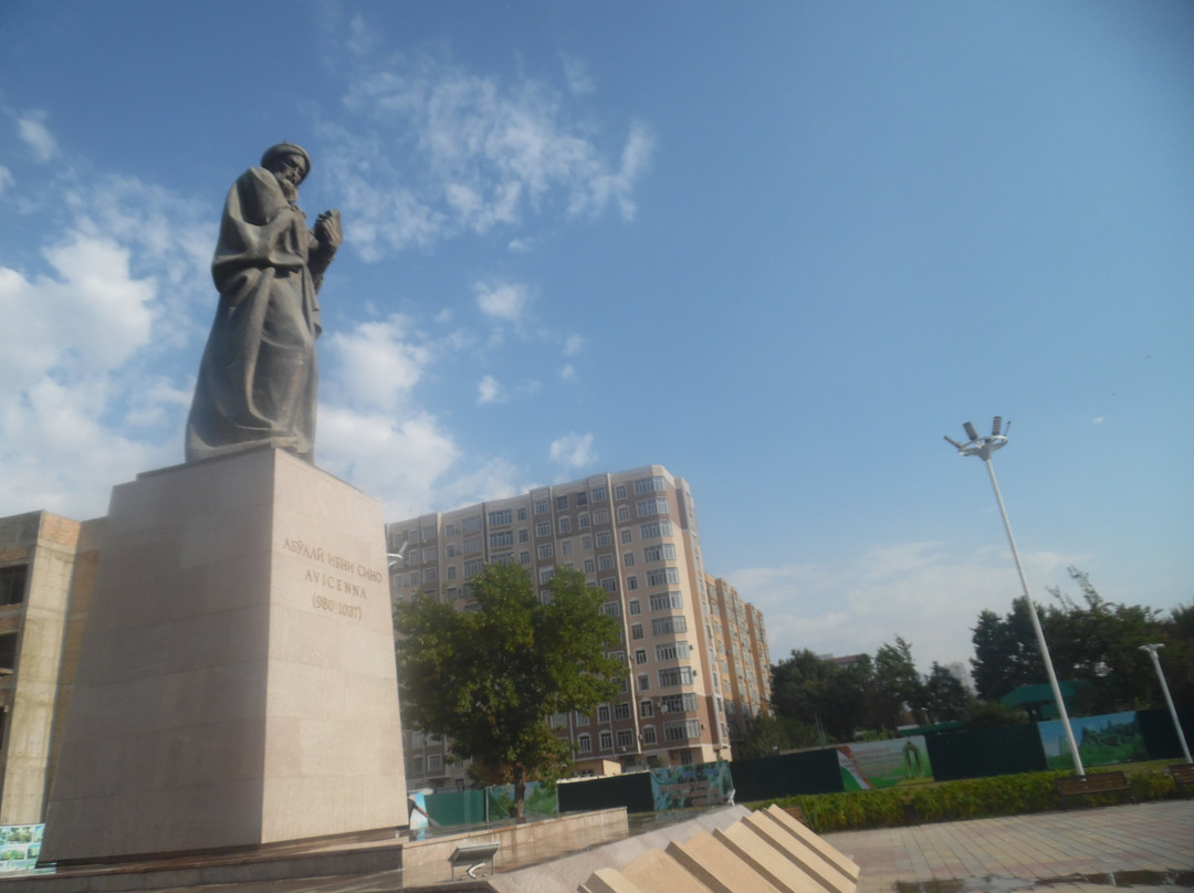 Monument to Abu Ali Ibn Sino (Avicenna)-杜尚别必去景点