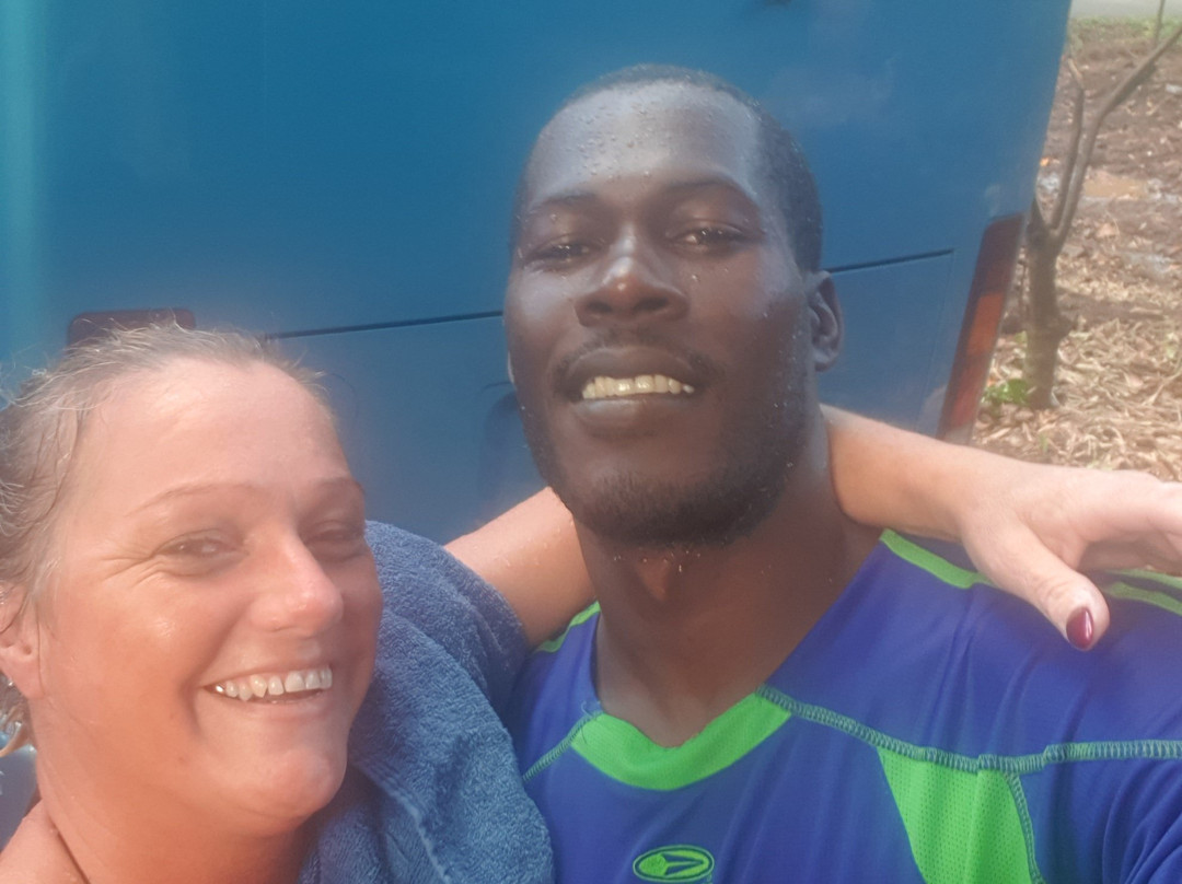 Adventure River Tubing-St. George's必去景点