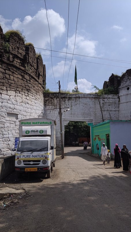 Shahapur Gate