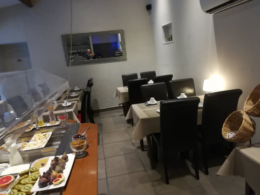 Hotel Restaurant Les Cedres主图