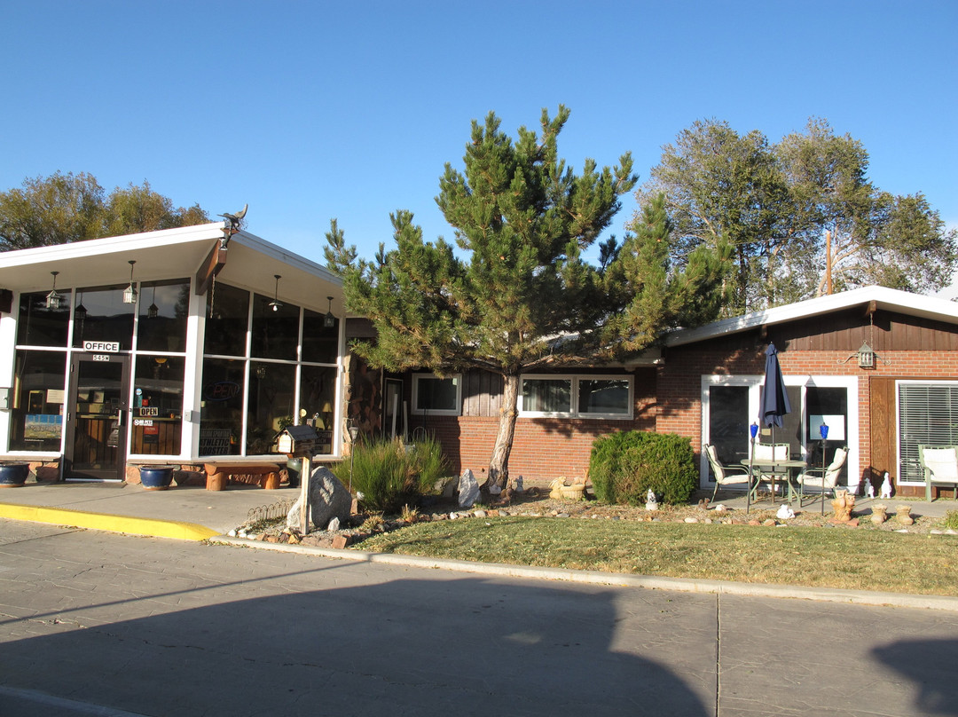 银岭小屋酒店主图