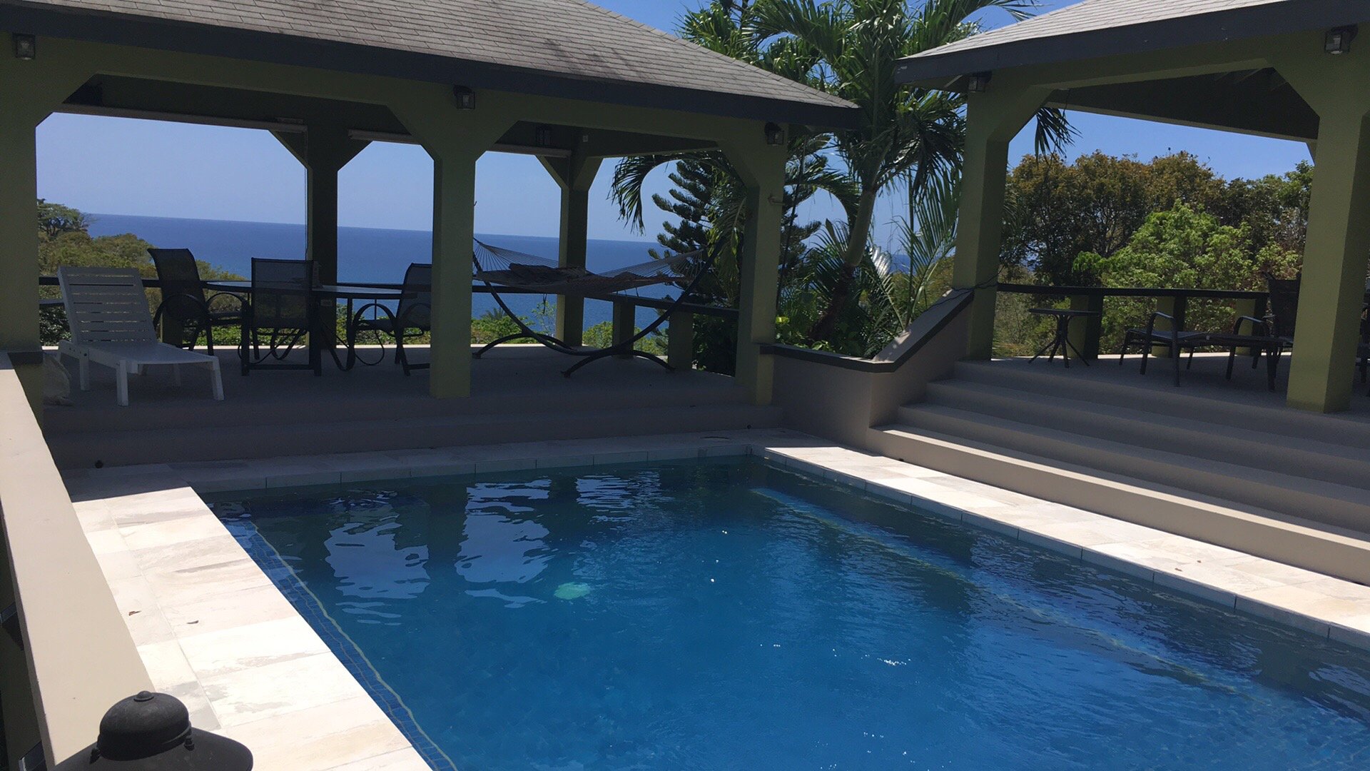 Miles Away Villa Resort & Spa-官方