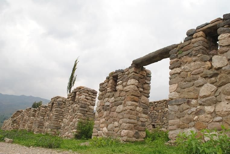Uyo Uyo Archaeological Site景点图片