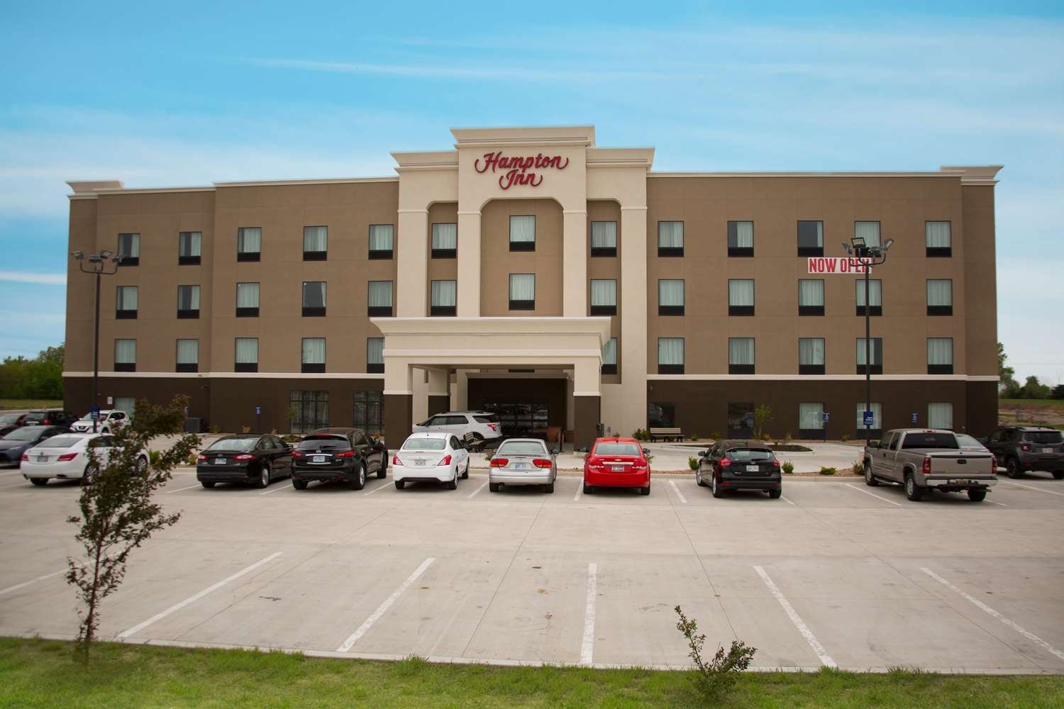 Hampton Inn Mcpherson-官方