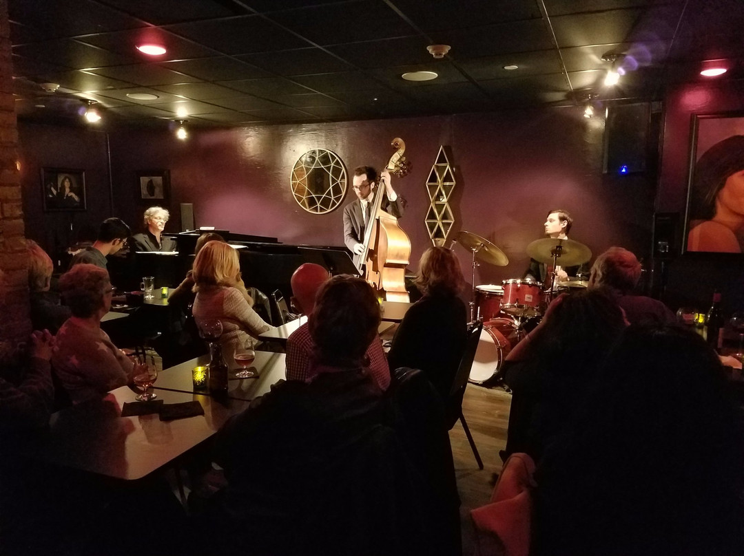 Maureen's Jazz Cellar景点图片