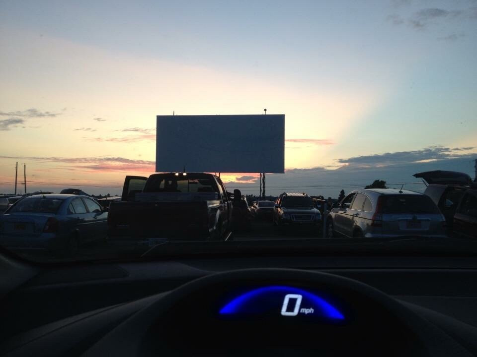 Theresa旅游景点-Bay Drive-In Theater