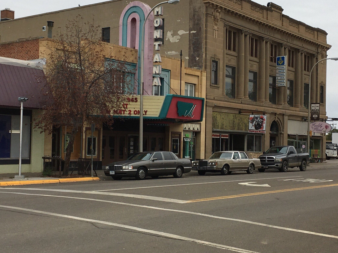 Montana Theater景点图片