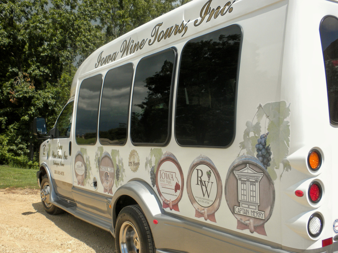 Iowa Wine Tours景点图片