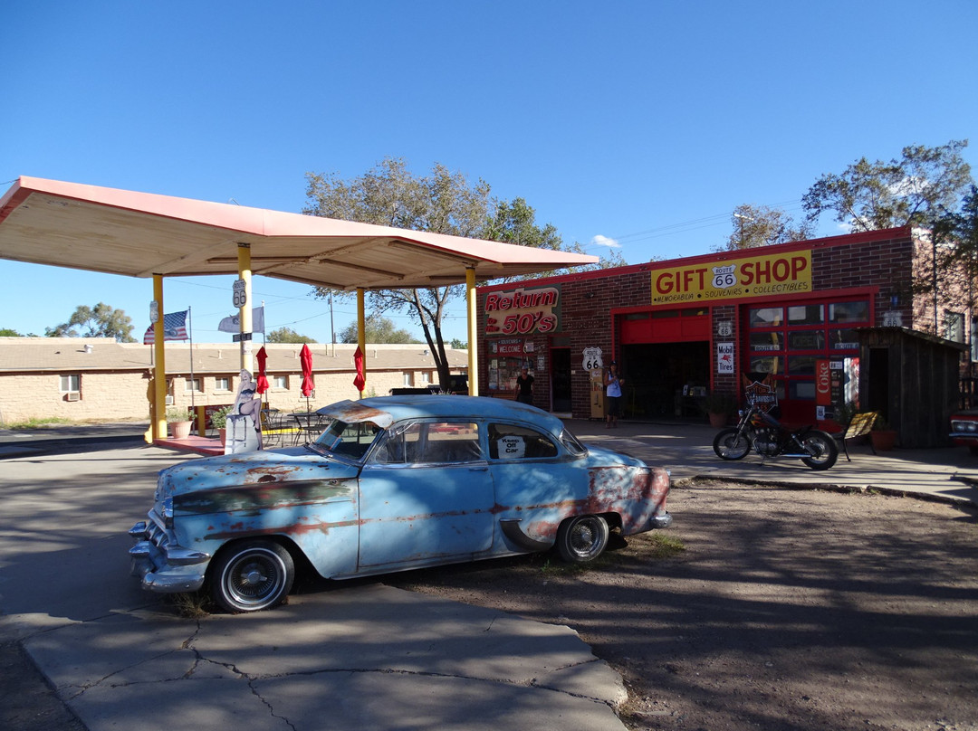 Return to the 50s-塞利格曼必去景点