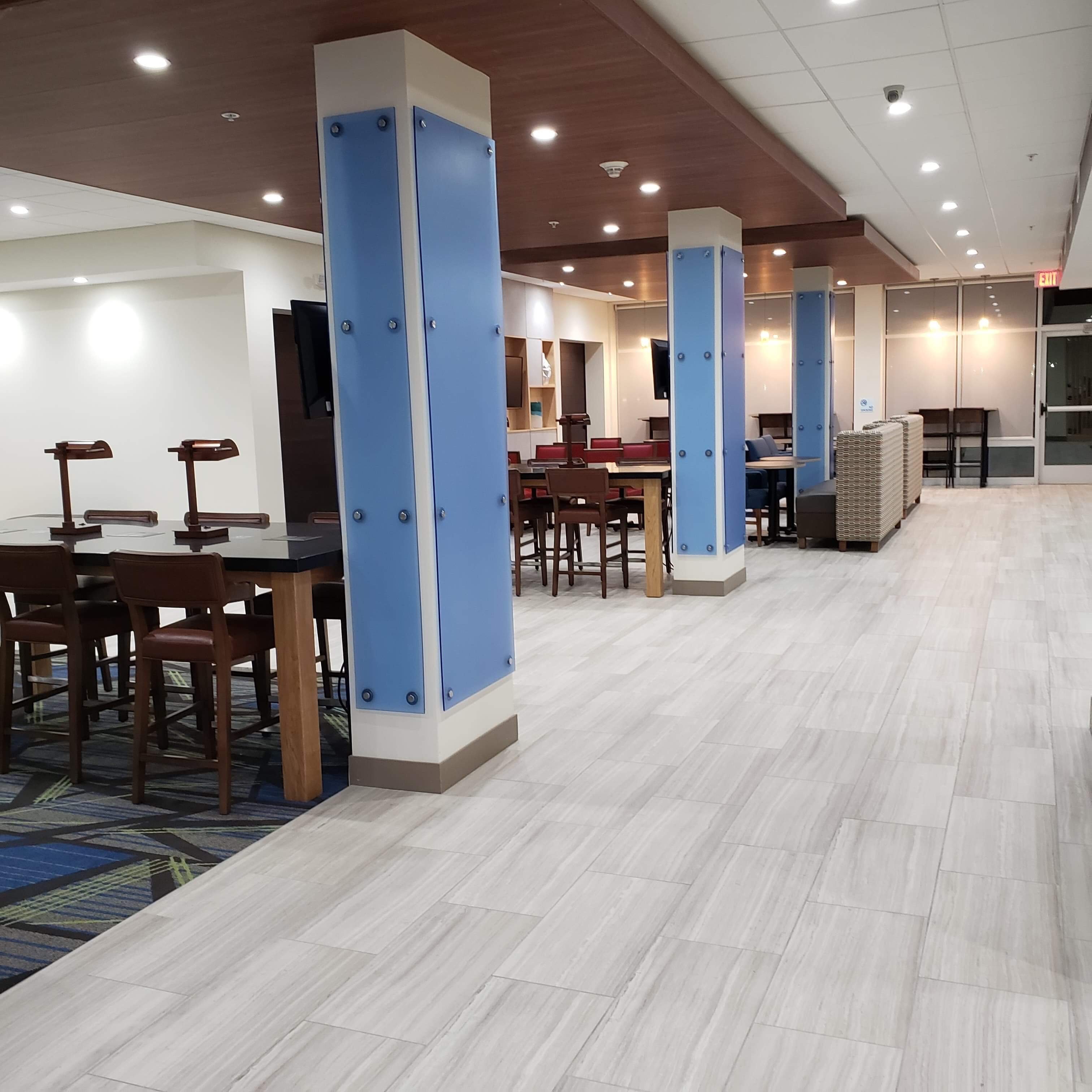 Holiday Inn Express & Suites Remington By IHG-浴室