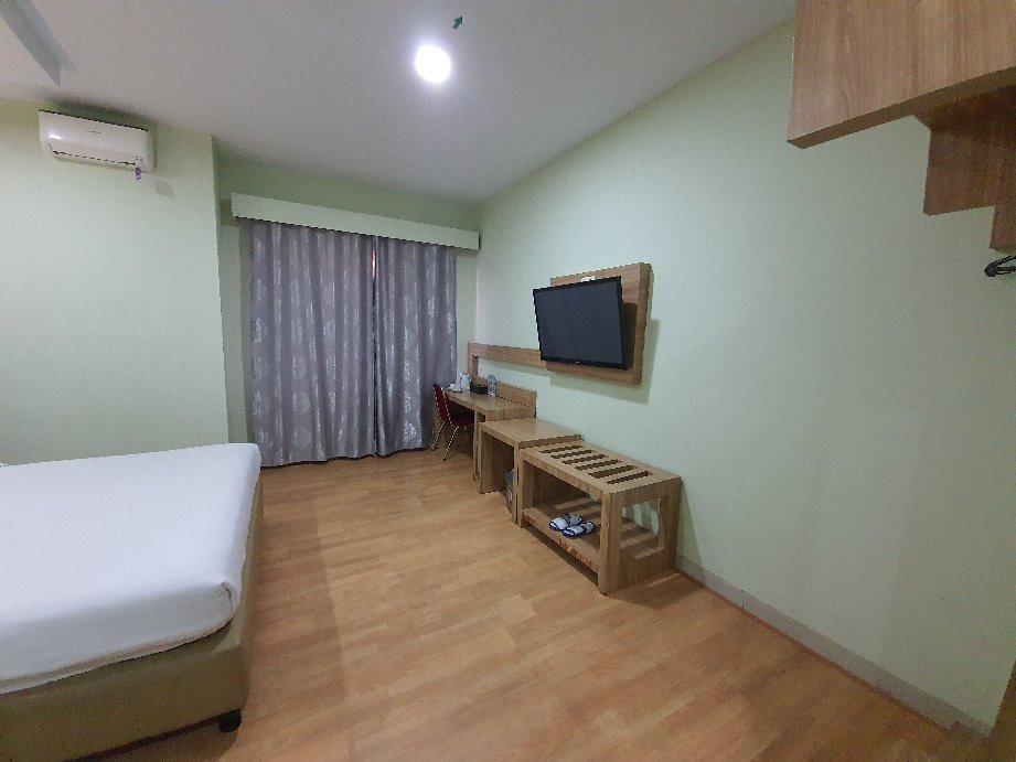 Pare Beach Hotel, Bacukiki主图