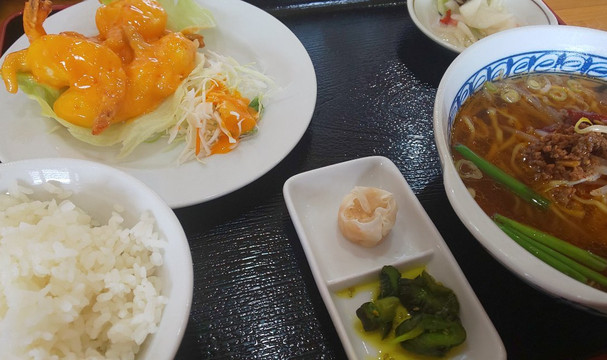 御嵩町餐馆和美食-Yokohama Hanten Mitake