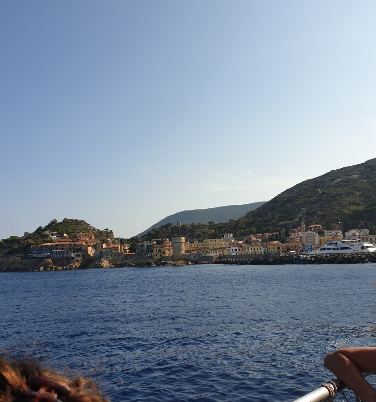 Motonave Ulisse-佩斯卡亚堡必去景点