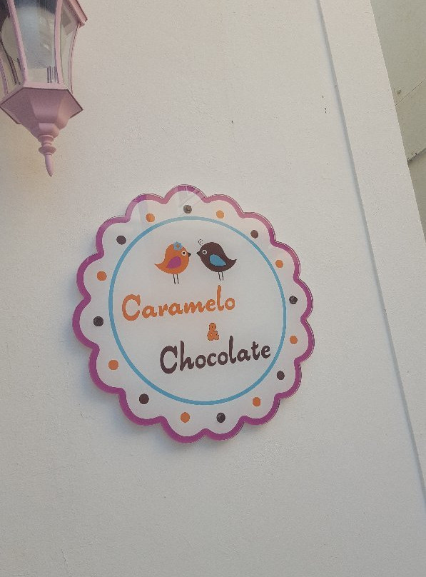 Gelataria Chocolate e Caramelo