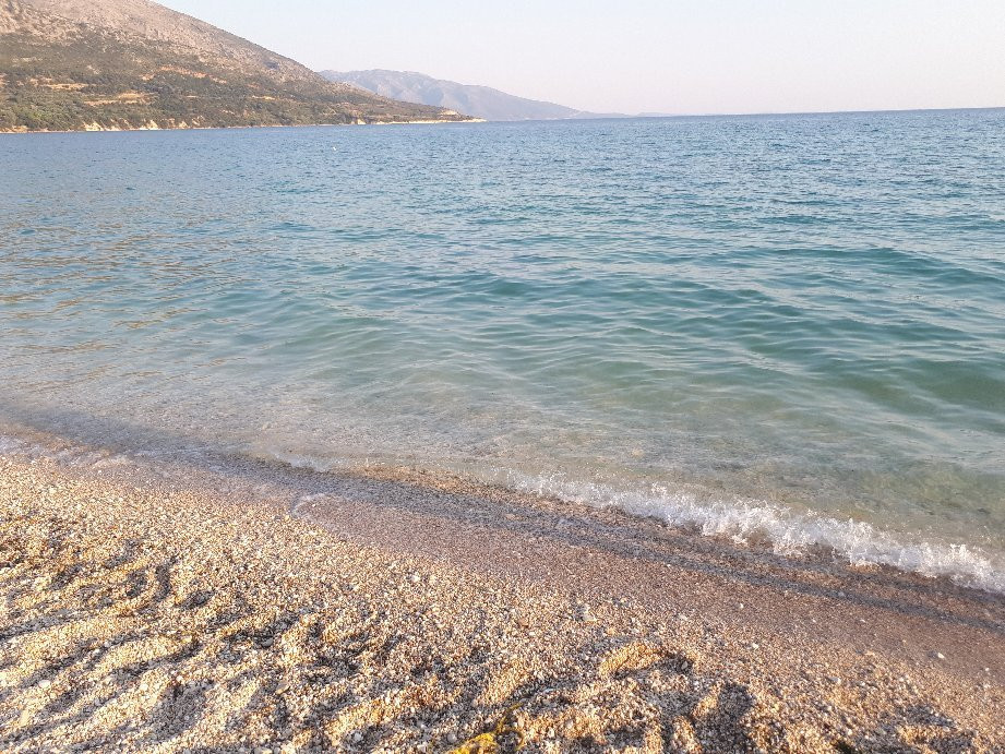 Paliovarka Beach景点图片
