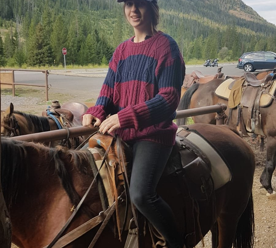 Pahaska Tepee Resort主图