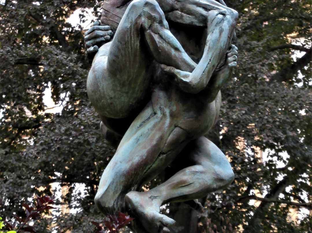 Sculpture L'union-蒂永维尔必去景点