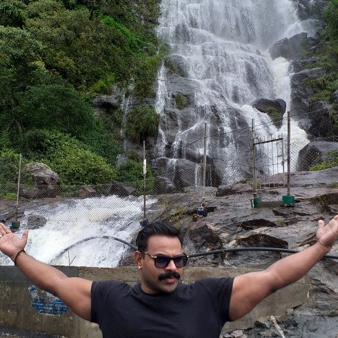 Periyakanal Waterfalls景点图片