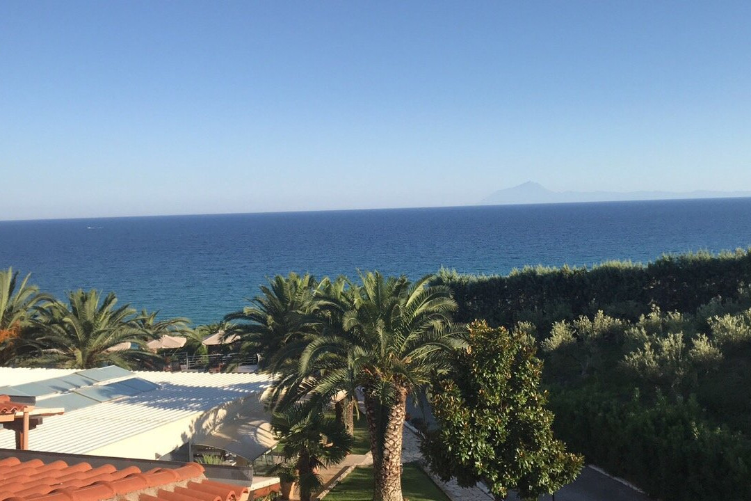 Oceanview Beach Hotel主图