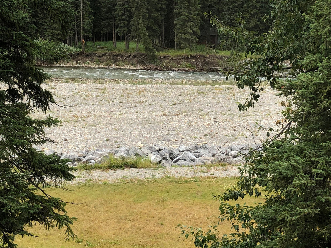 Riverside Chateau主图