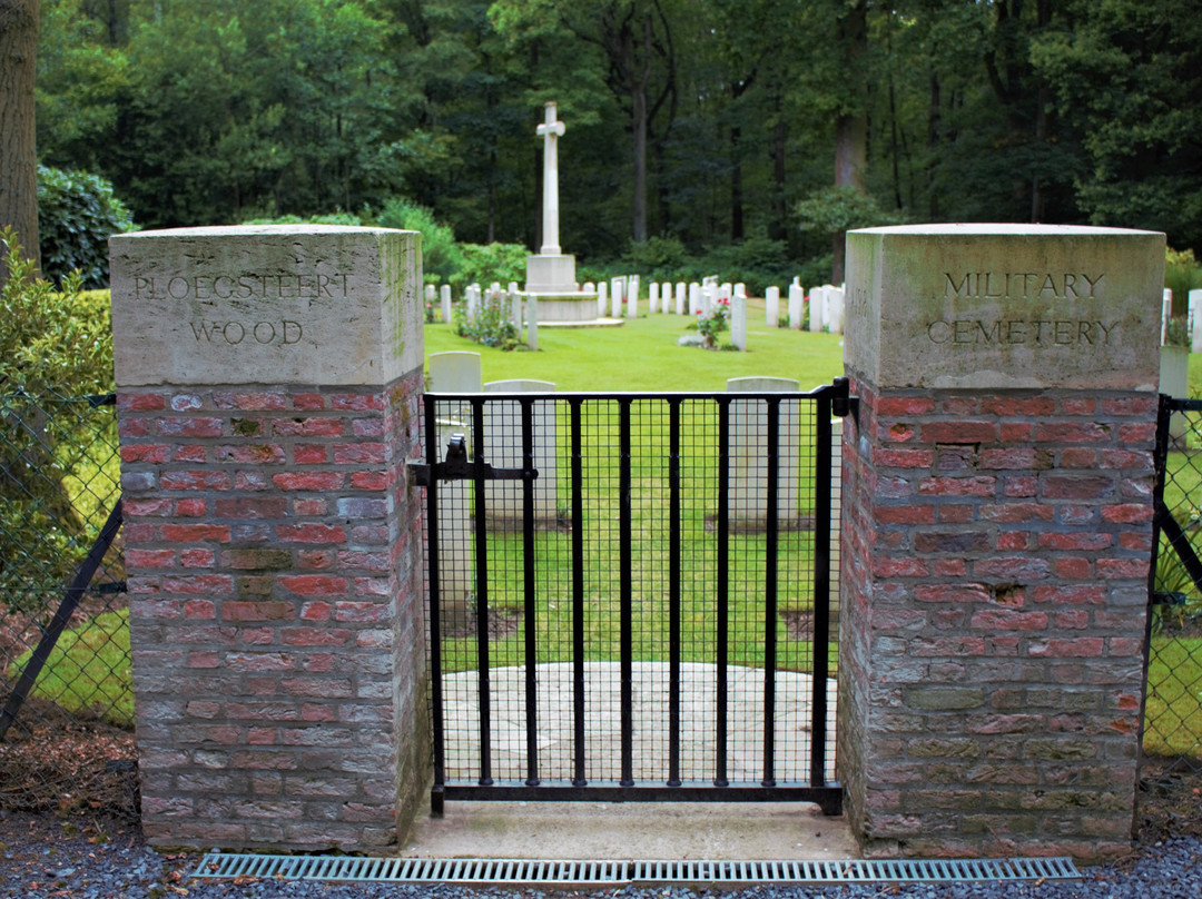 Ploegsteert Wood Military Cemetery景点图片