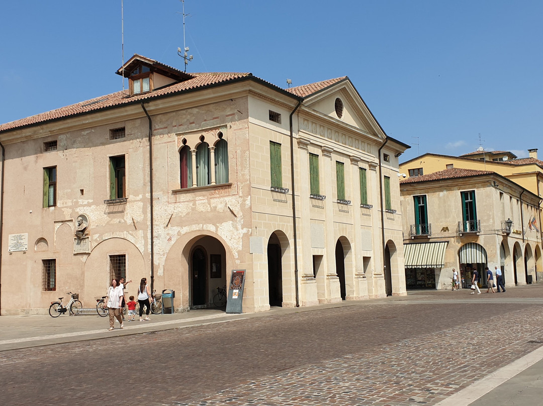 Palazzo della Loggia景点图片