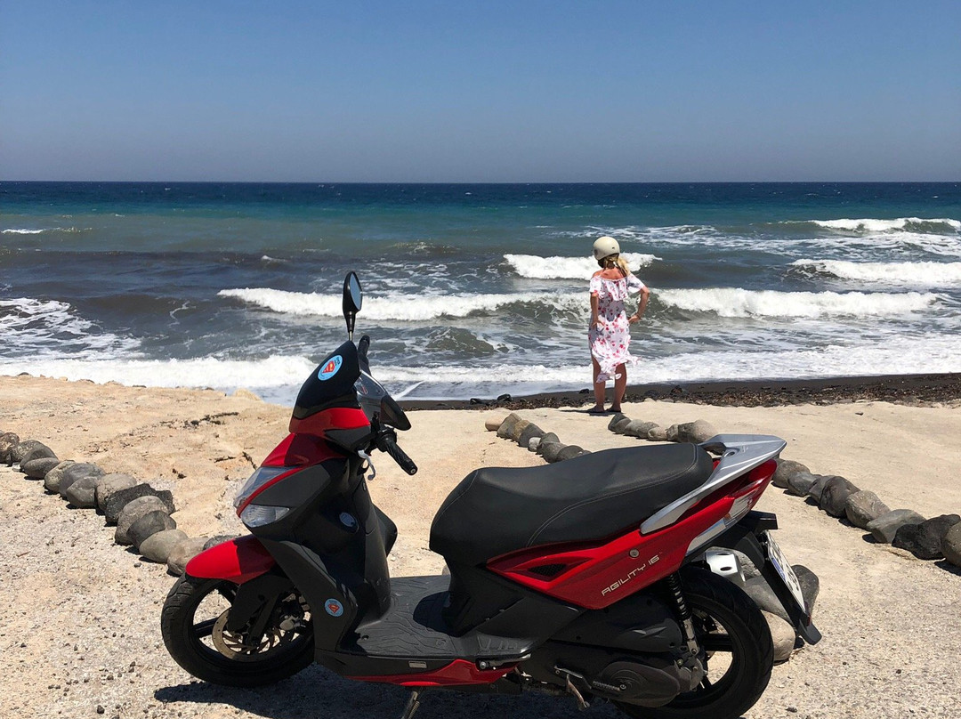 SUPER MOTO rent quad and scooter in Santorini景点图片
