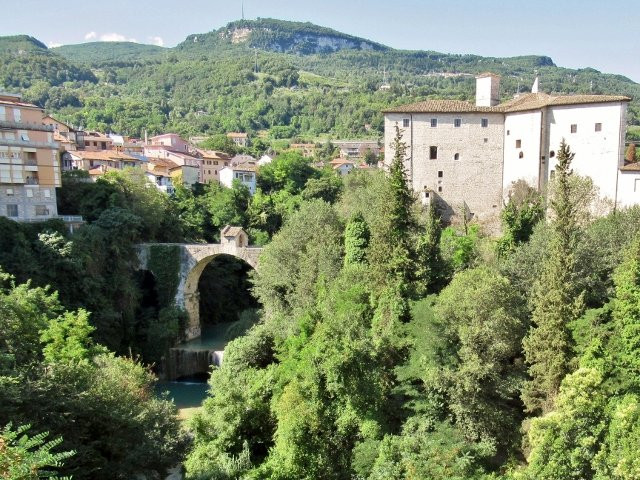 Ponte di Cecco景点图片