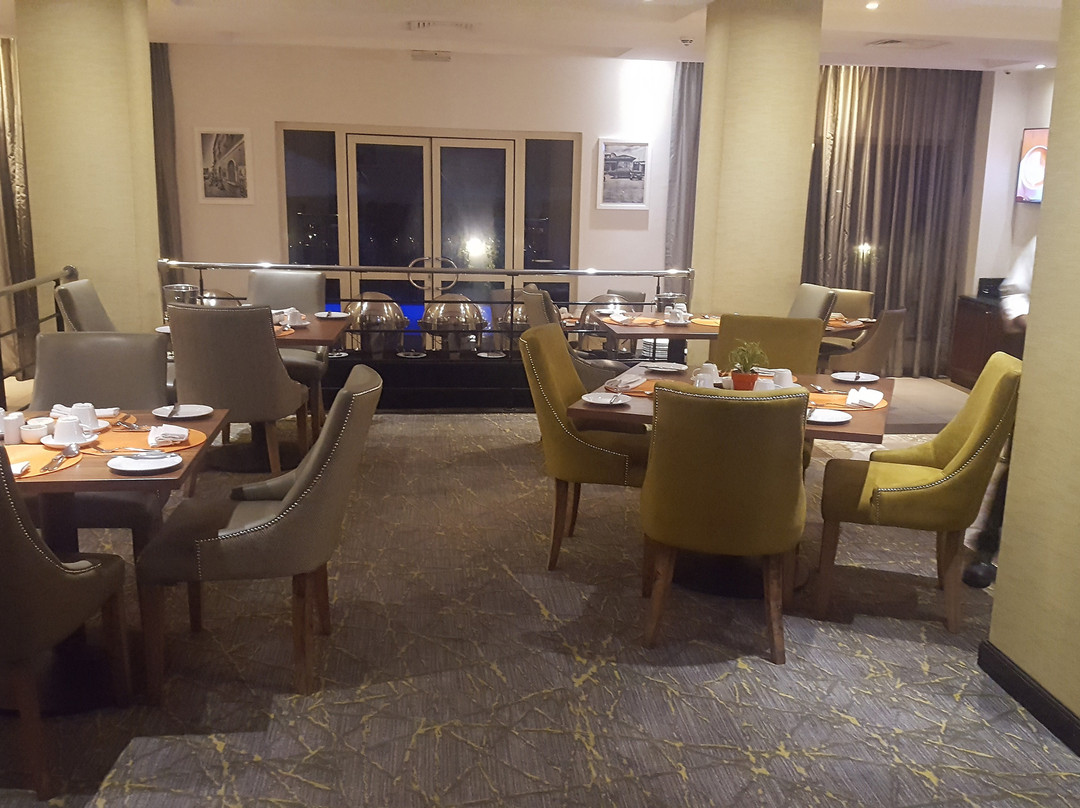 L’eola Hotel主图
