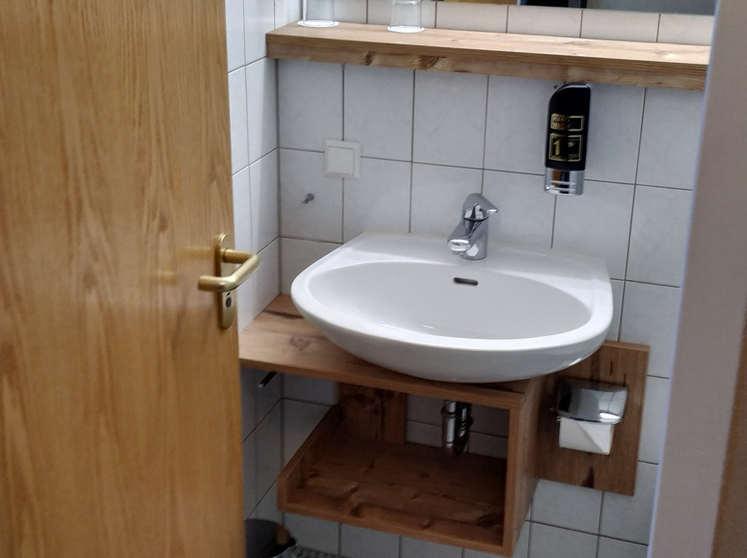 斯图加特斯彻韦伯汀根美居酒店主图