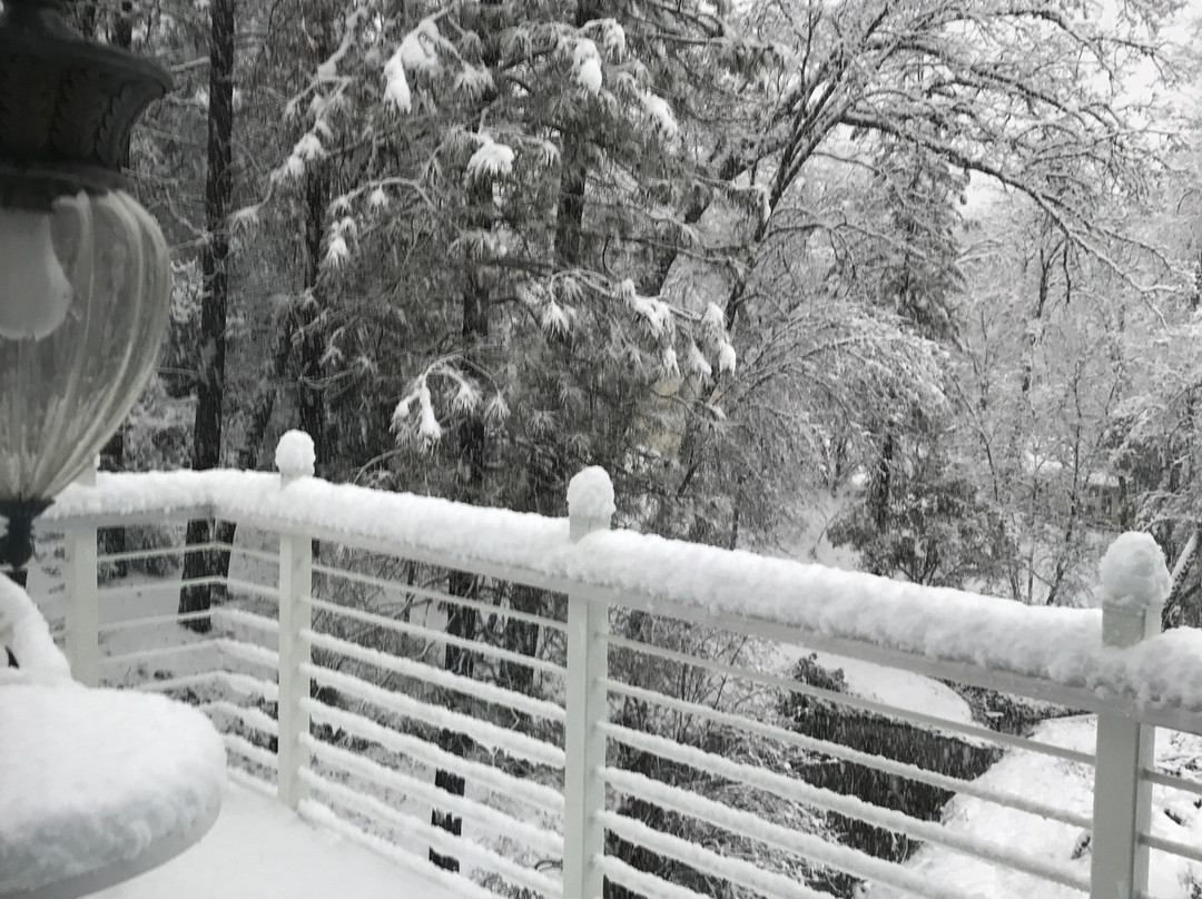 优胜美地拉温布里克住宿加早餐酒店主图