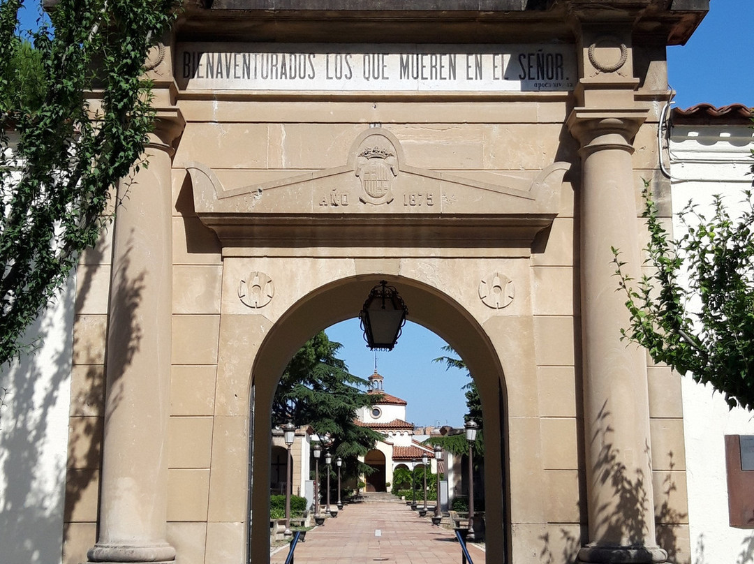 Cementiri Vell d'Igualada-伊瓜拉达必去景点